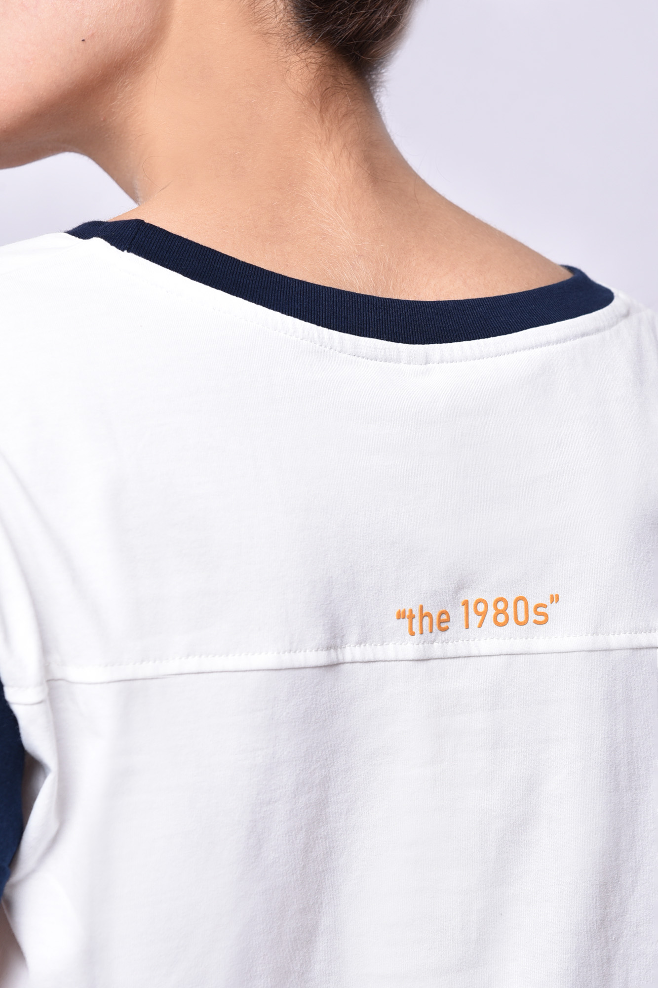 تیشرت آستین کوتاه چاپی زنانه