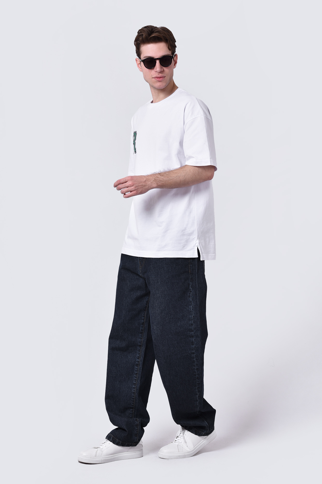 تیشرت آستین کوتاه گلدوزی مردانه