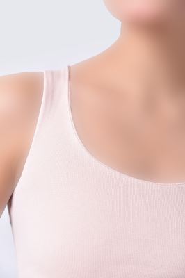 تاپ تیشرتی کراپ ساده زنانه