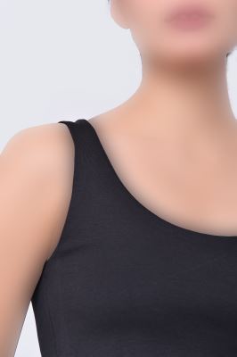 تاپ تیشرتی کراپ ساده زنانه