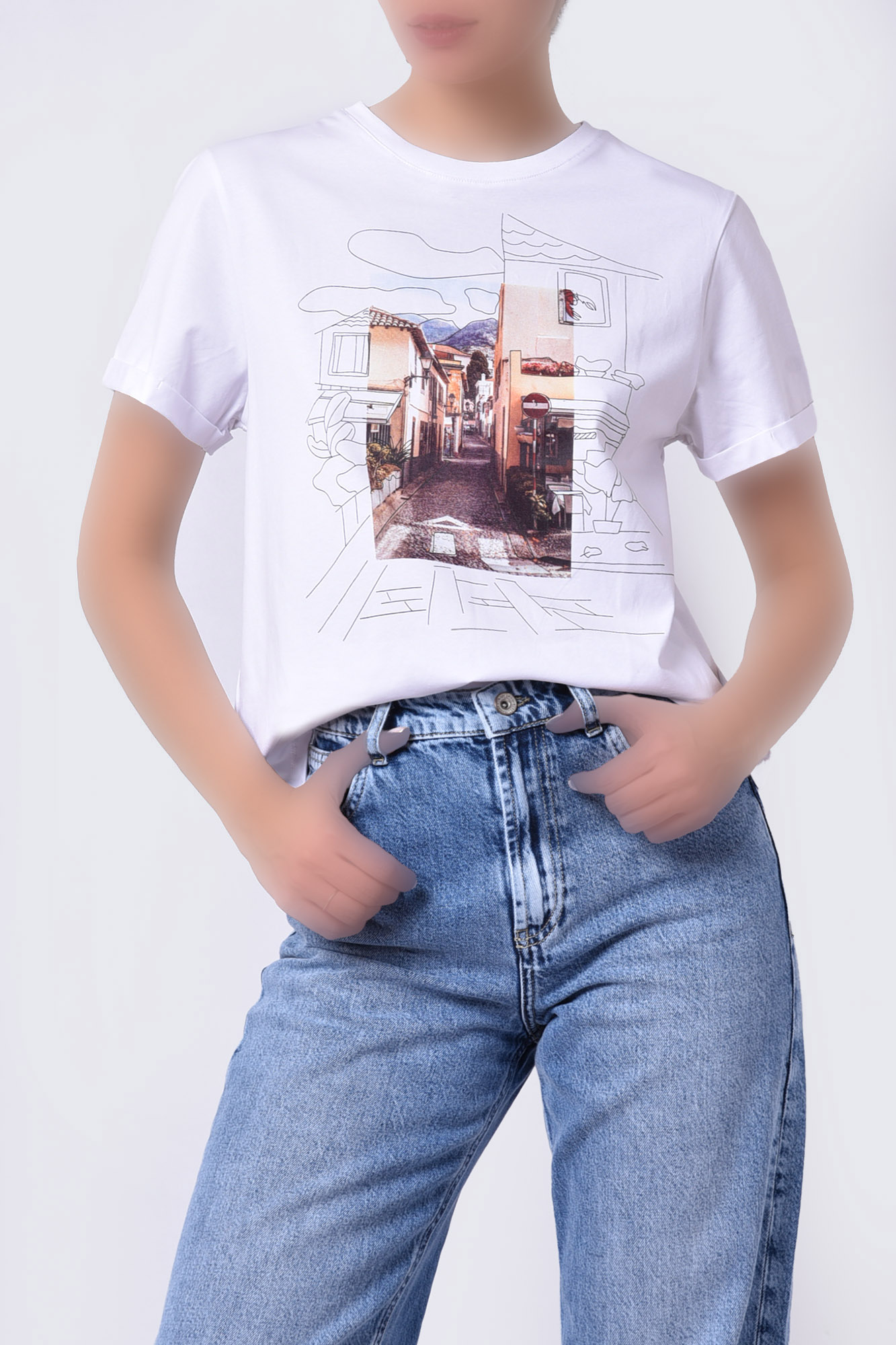 تیشرت آستین کوتاه چاپی زنانه