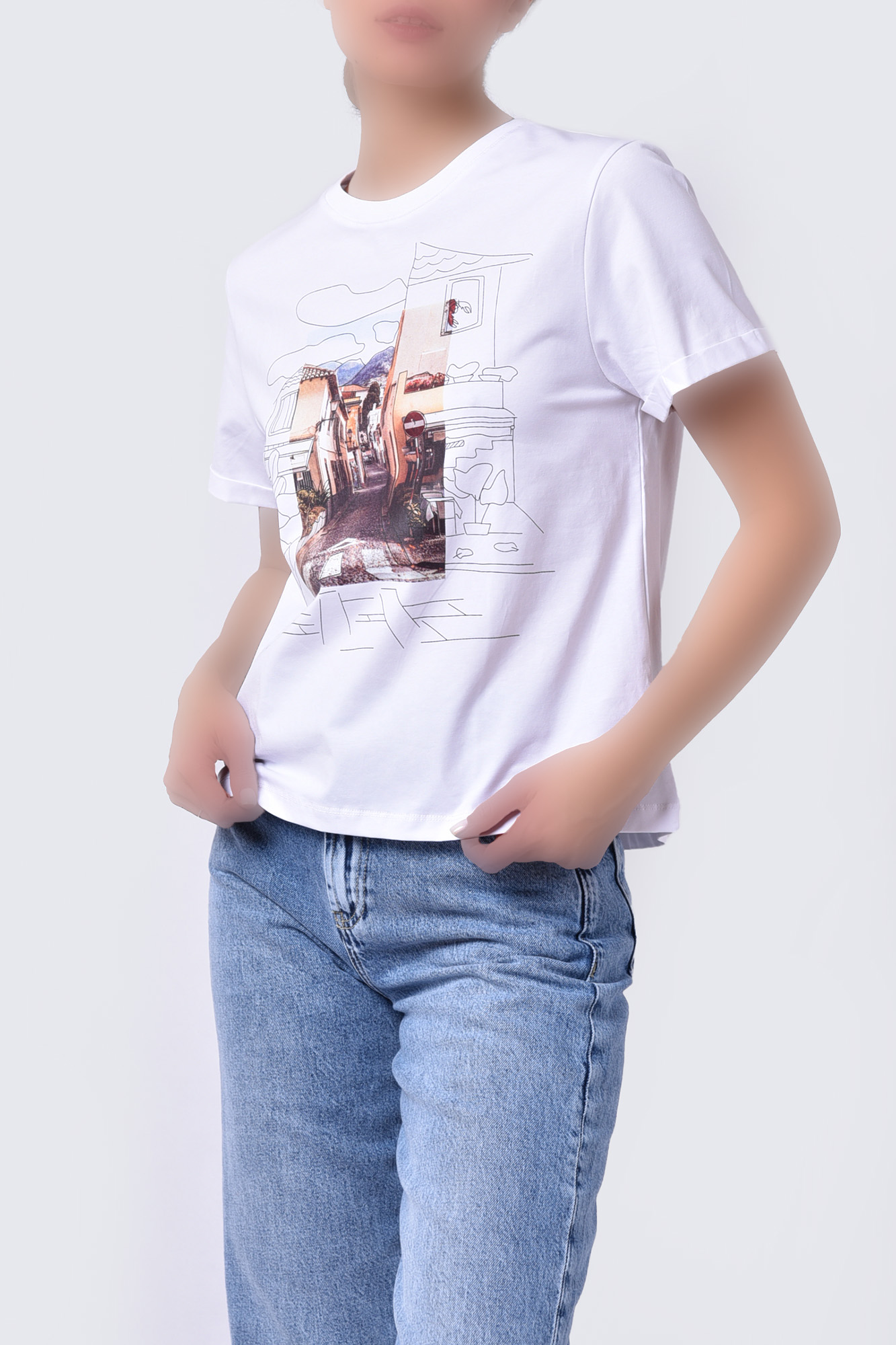 تیشرت آستین کوتاه چاپی زنانه