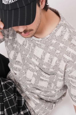 تیشرت آستین کوتاه طرحدار مردانه