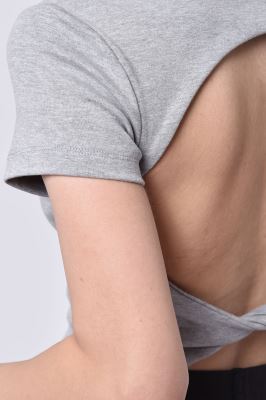 تیشرت آستین کوتاه ساده زنانه