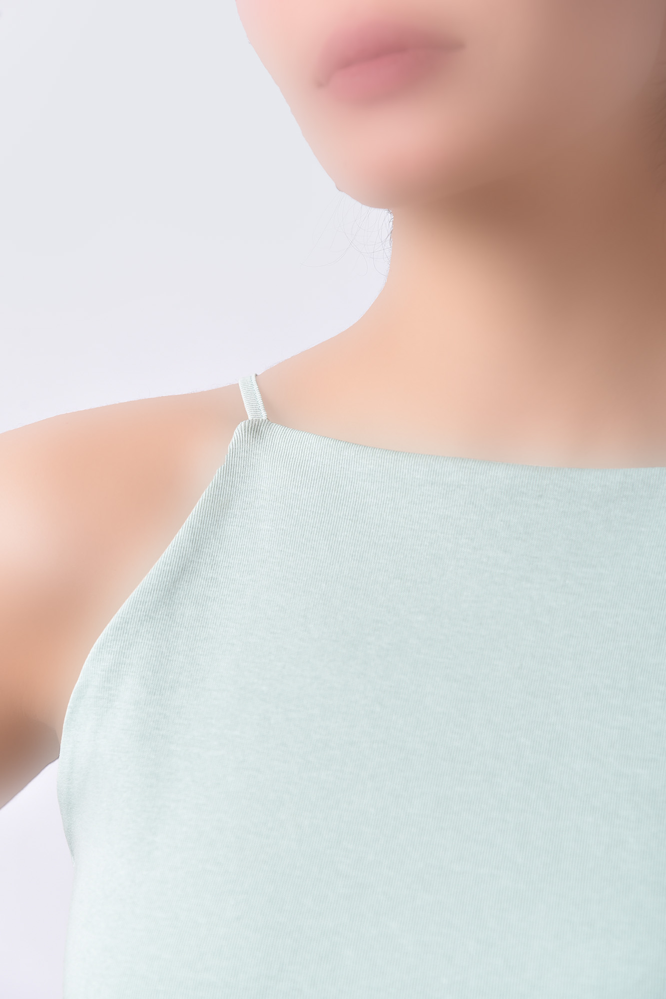 تاپ تیشرتی ساده زنانه