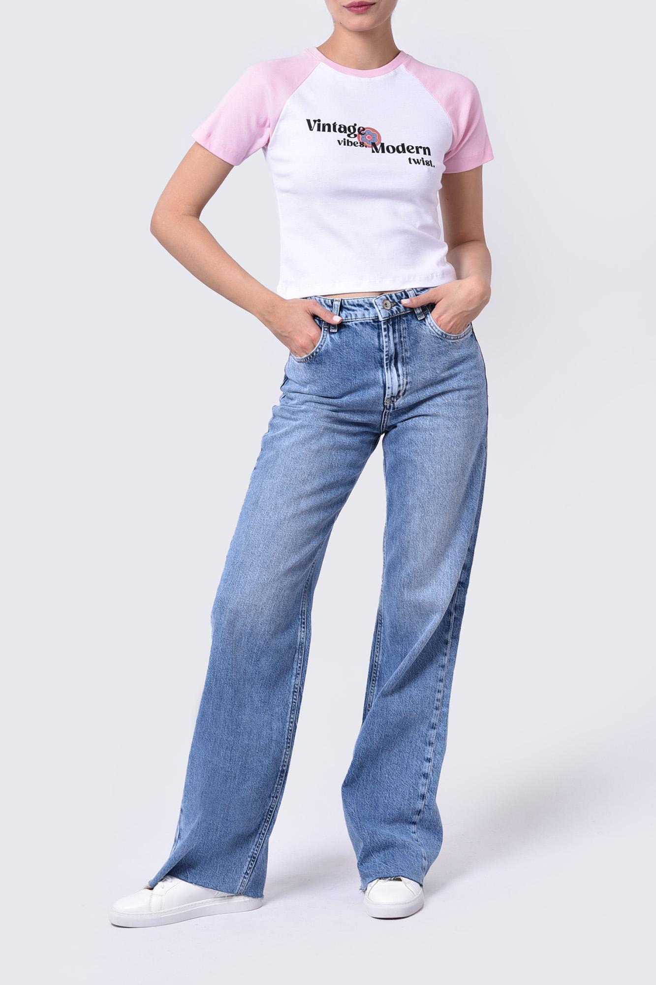 تیشرت آستین کوتاه چاپی زنانه