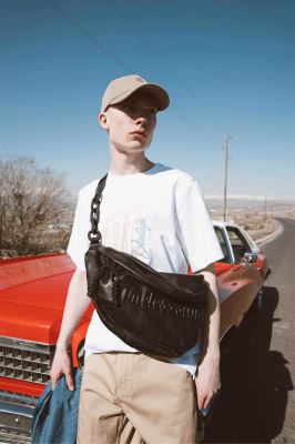 تیشرت آستین کوتاه چاپی مردانه