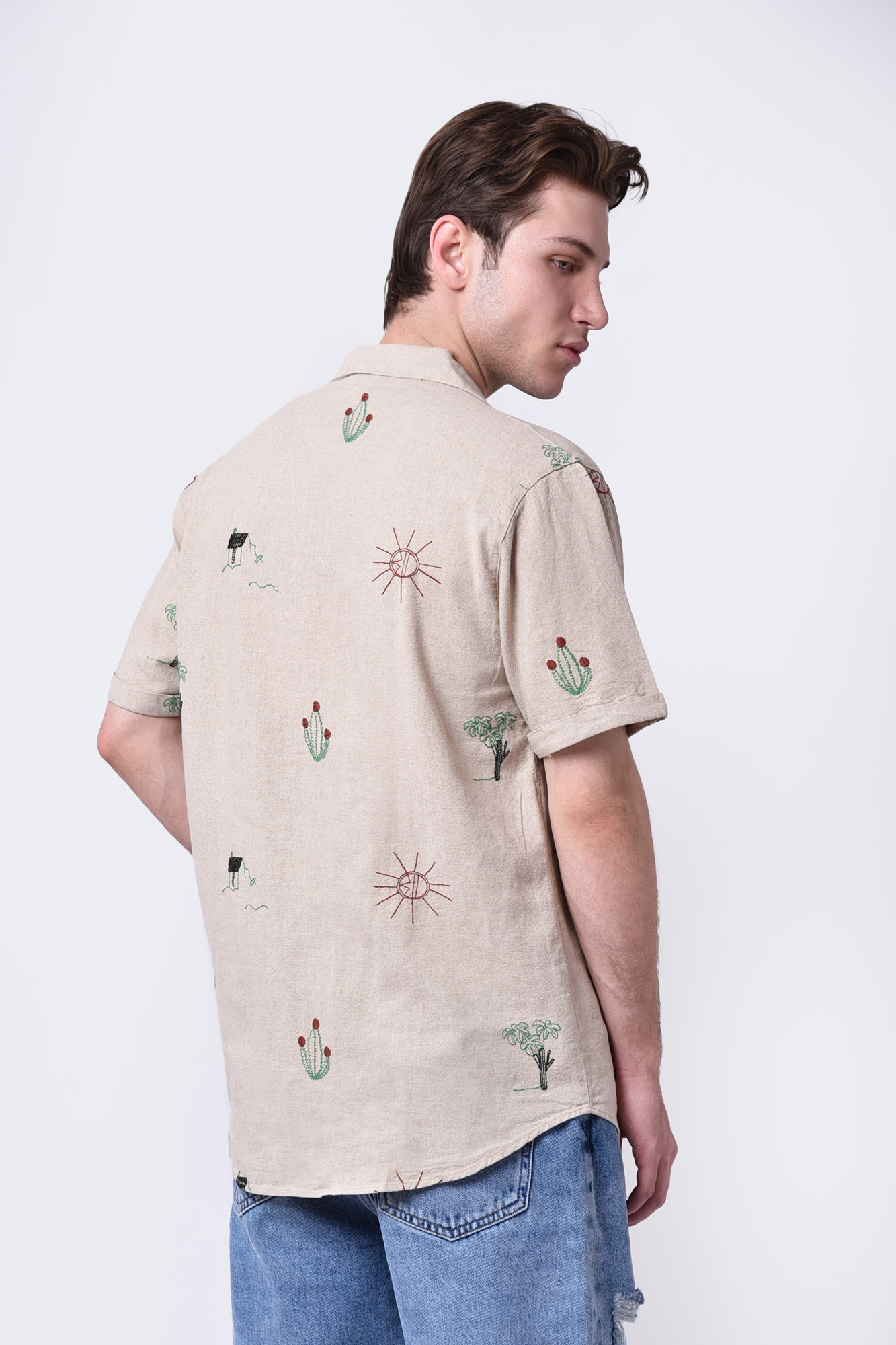 پیراهن آستین کوتاه طرحدار مردانه