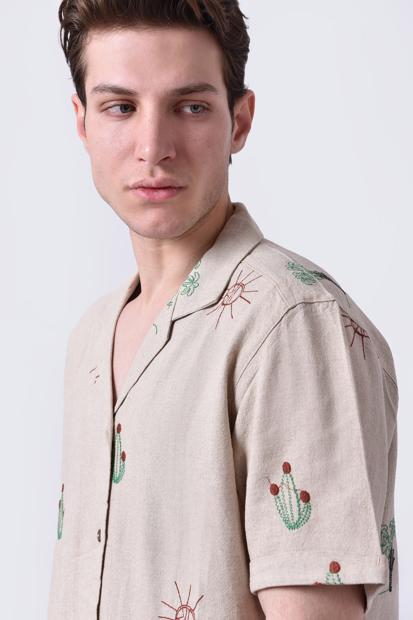 پیراهن آستین کوتاه طرحدار مردانه