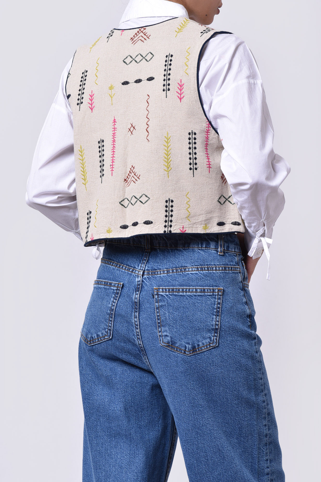 وست گلدوزی زنانه