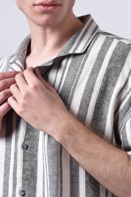 پیراهن آستین کوتاه طرحدار مردانه