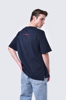 تیشرت آستین کوتاه گلدوزی مردانه