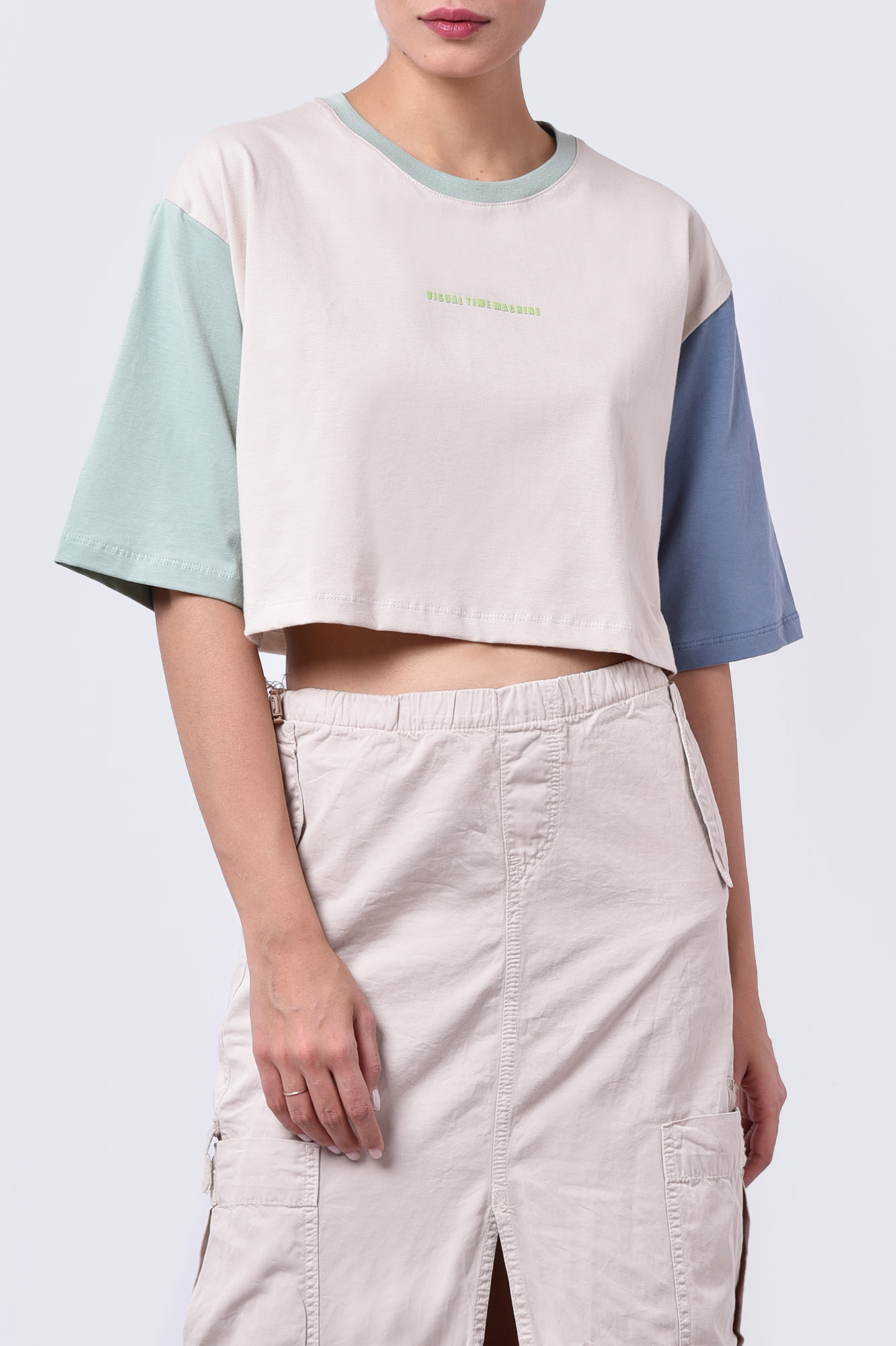 تیشرت آستین کوتاه چاپی زنانه