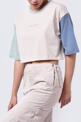 تیشرت آستین کوتاه چاپی زنانه