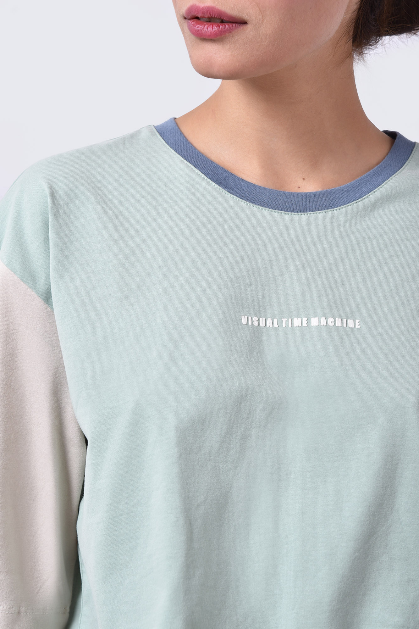 تیشرت آستین کوتاه چاپی زنانه