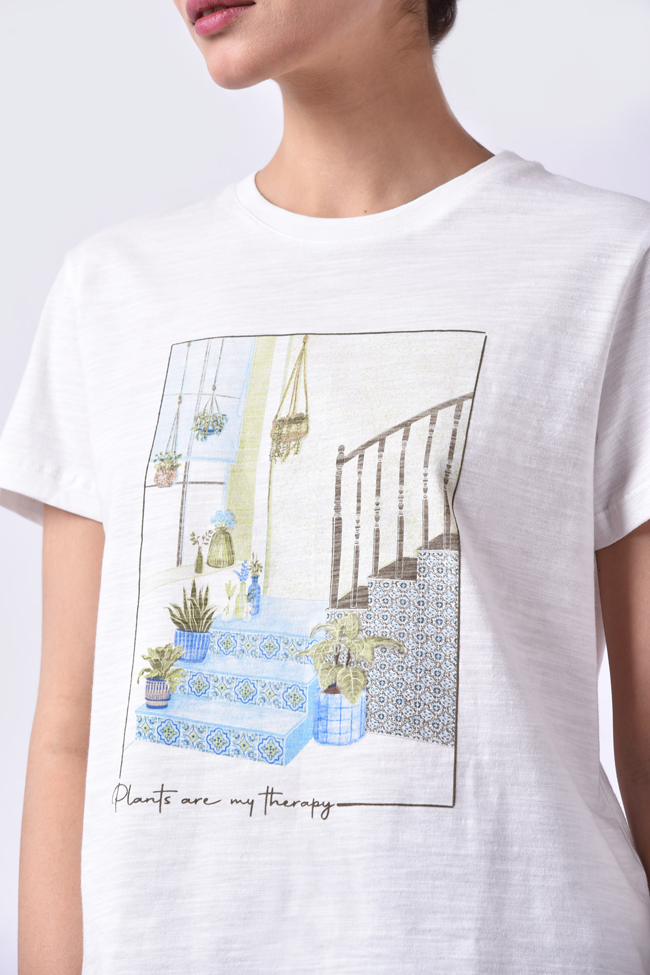 تیشرت آستین کوتاه چاپی زنانه