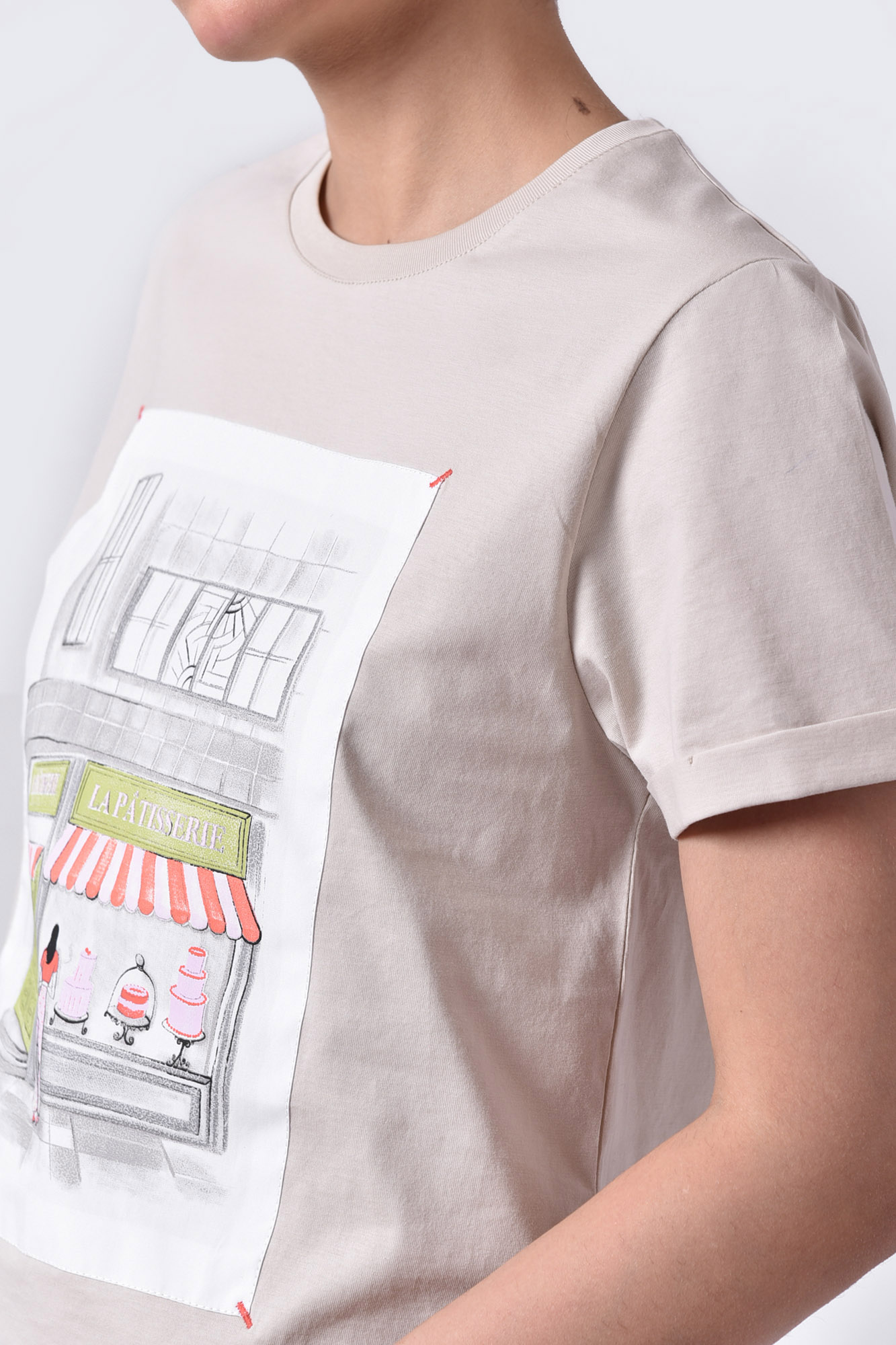 تیشرت آستین کوتاه چاپی زنانه