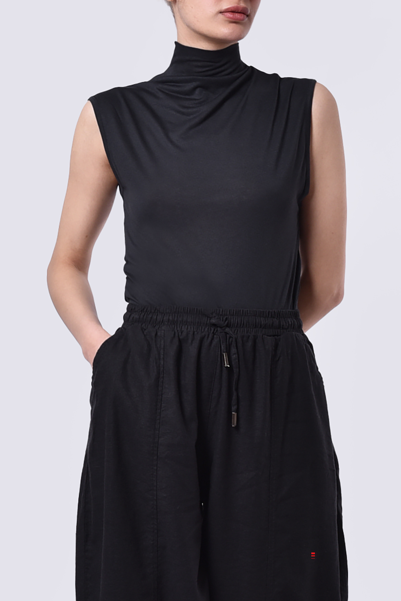 تاپ تیشرتی ساده زنانه