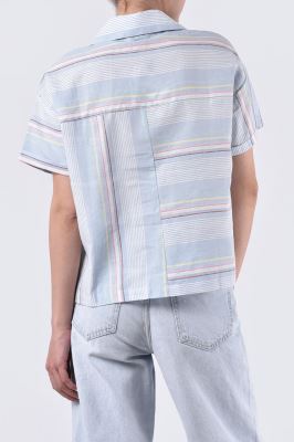 بلوز آستین کوتاه طرحدار زنانه