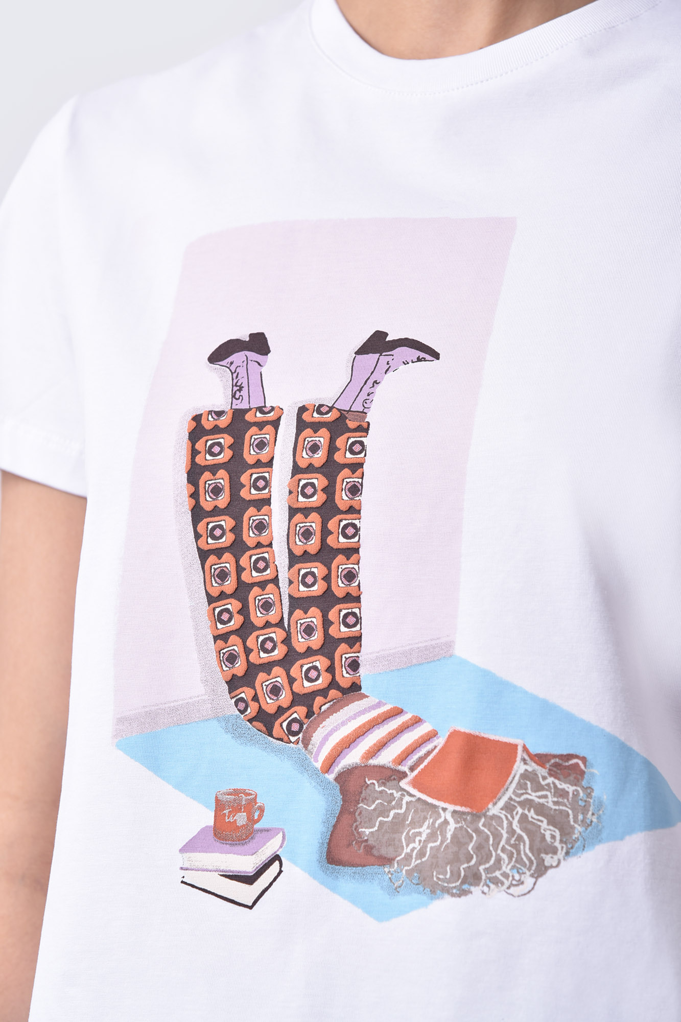 تیشرت آستین کوتاه چاپی زنانه