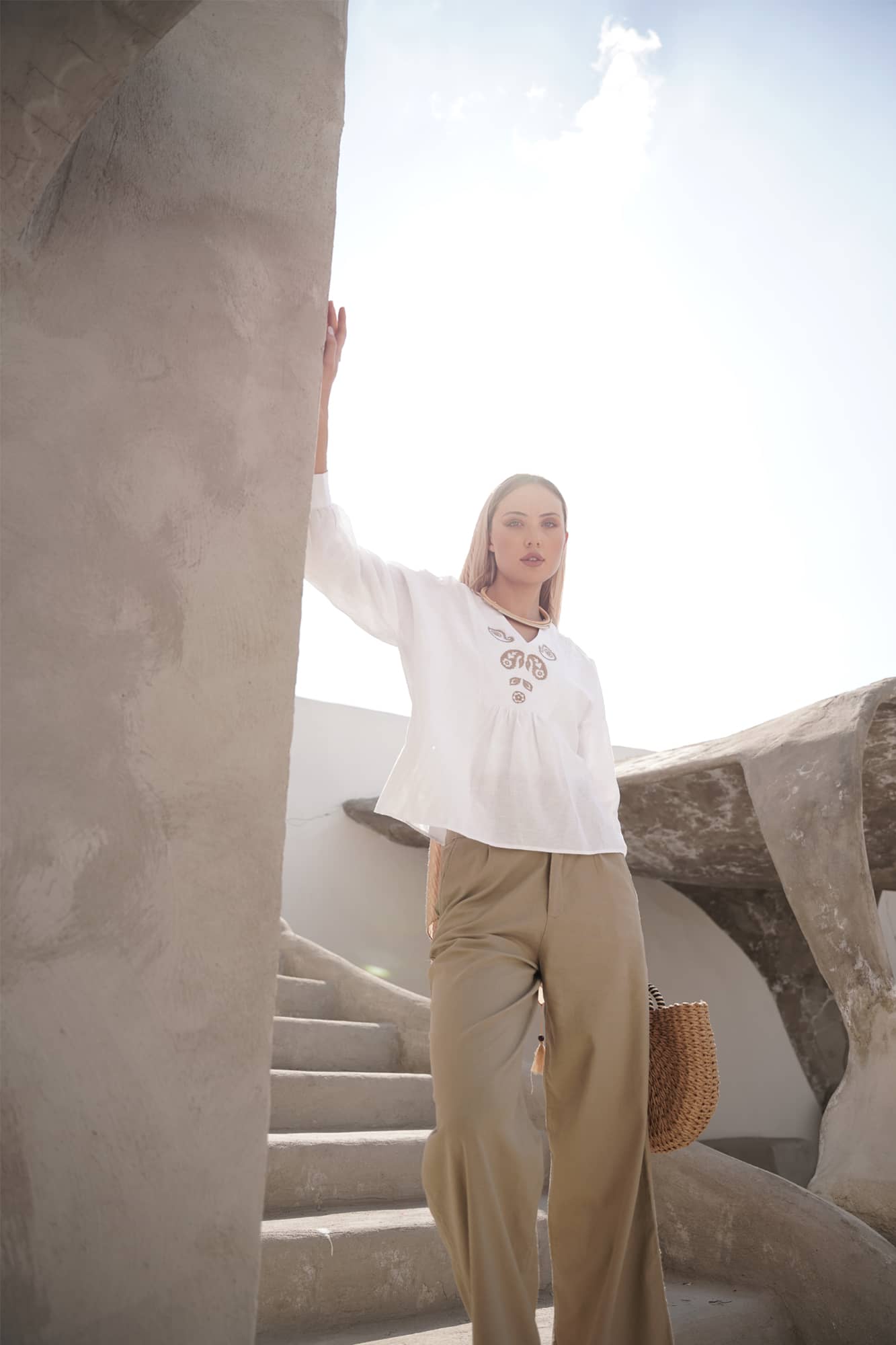 بلوز آستین بلند گلدوزی زنانه