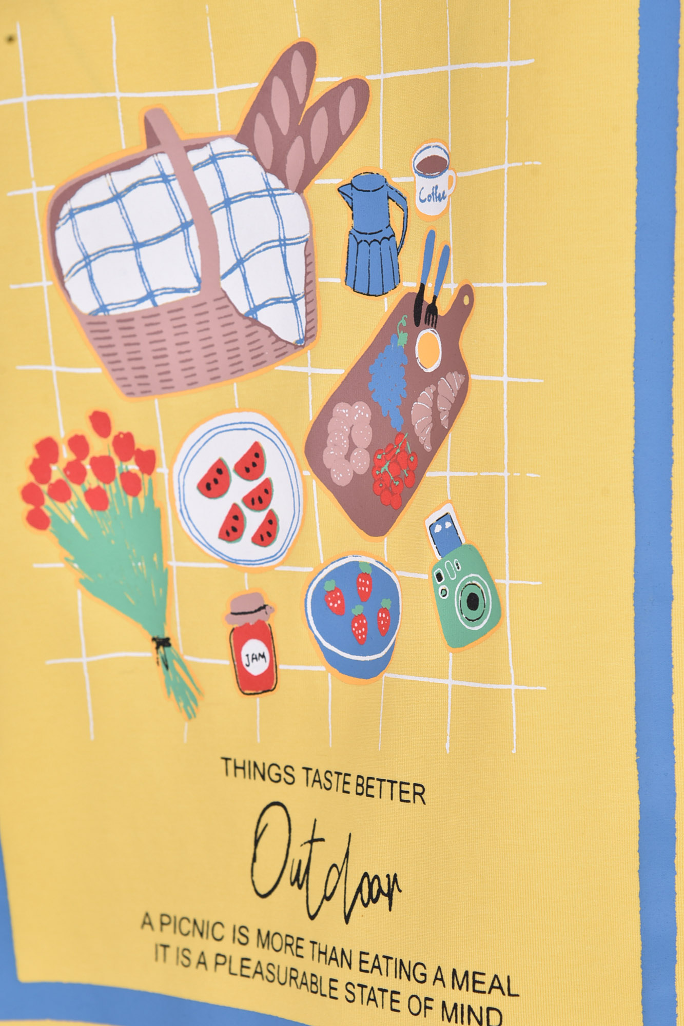 تیشرت آستین کوتاه چاپی زنانه