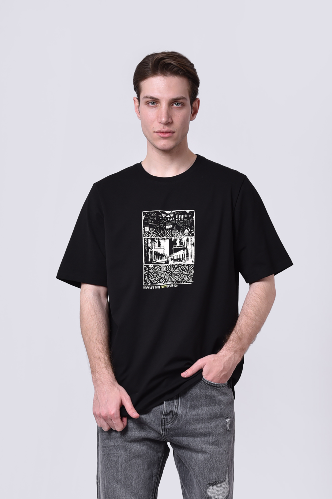 تیشرت آستین کوتاه چاپی مردانه