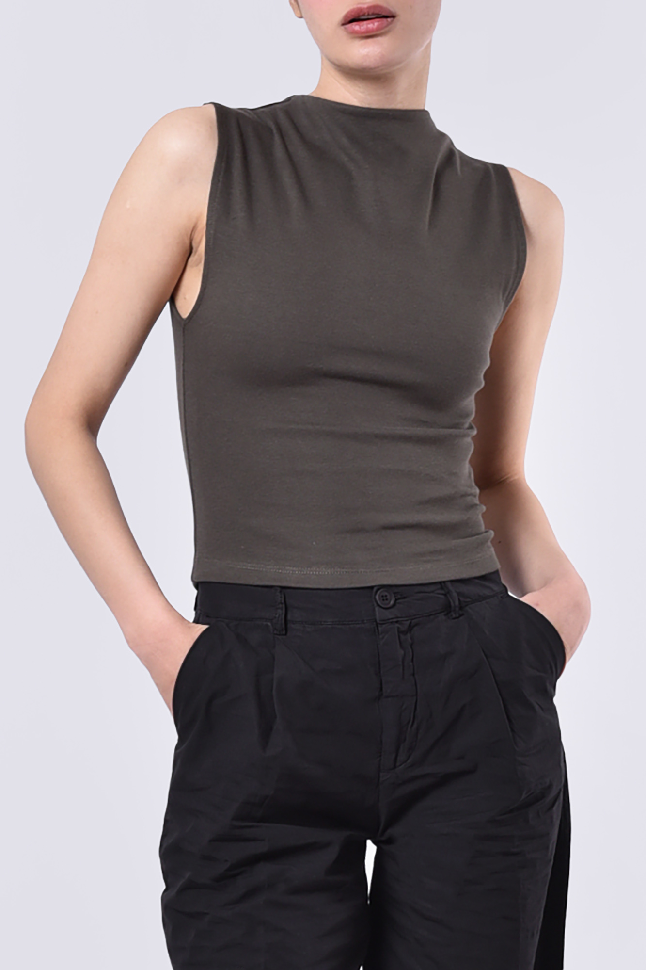 تاپ تیشرتی ساده زنانه