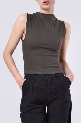 تاپ تیشرتی ساده زنانه