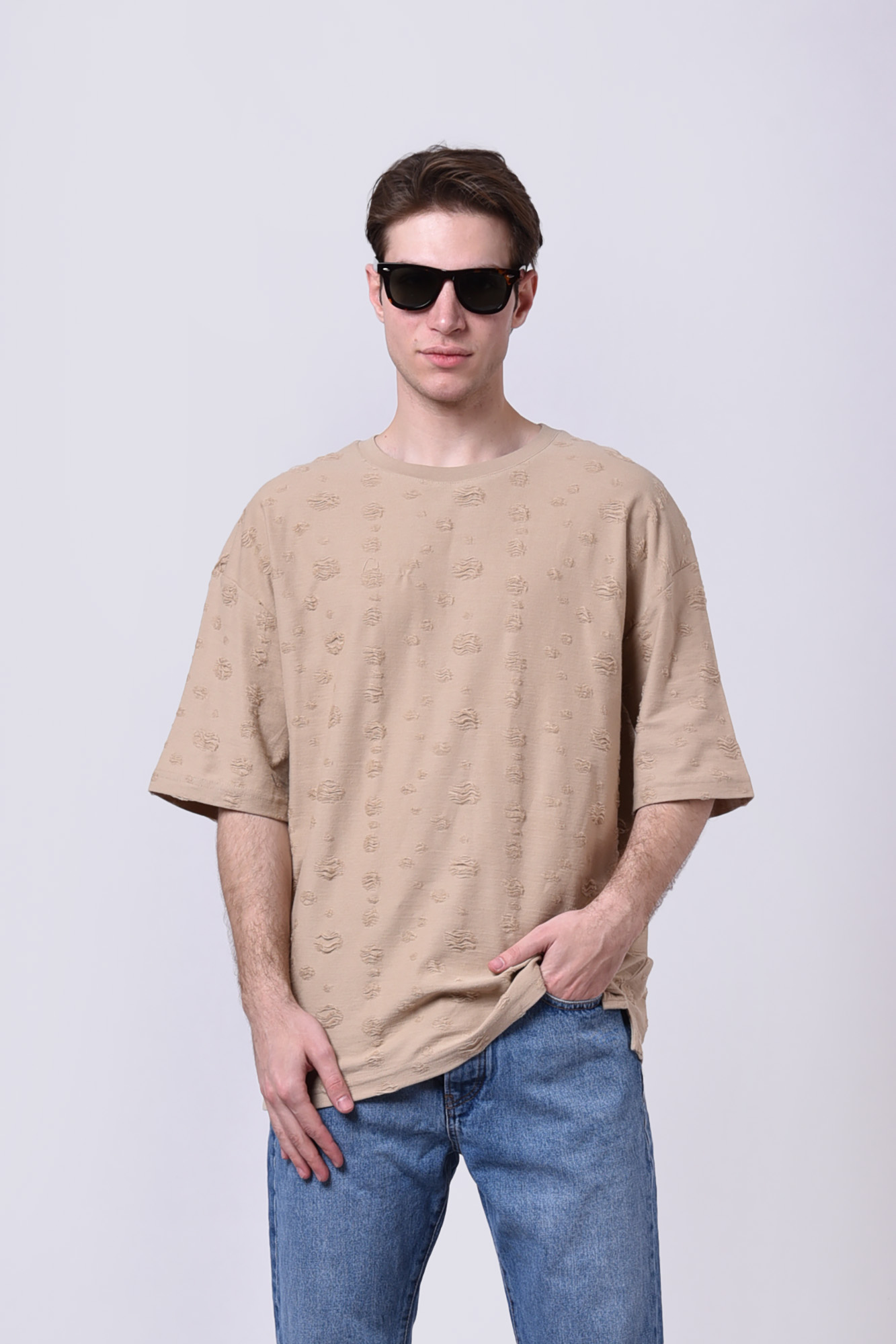 تیشرت آستین کوتاه طرحدار مردانه