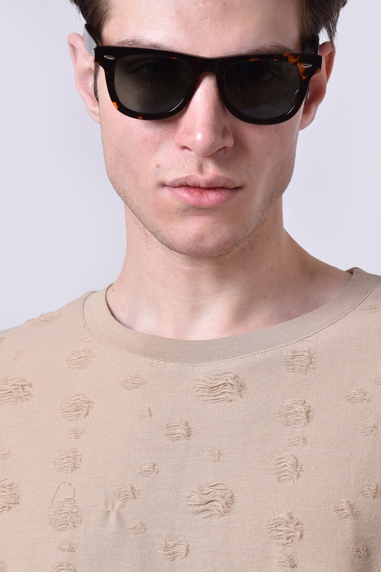 تیشرت آستین کوتاه طرحدار مردانه