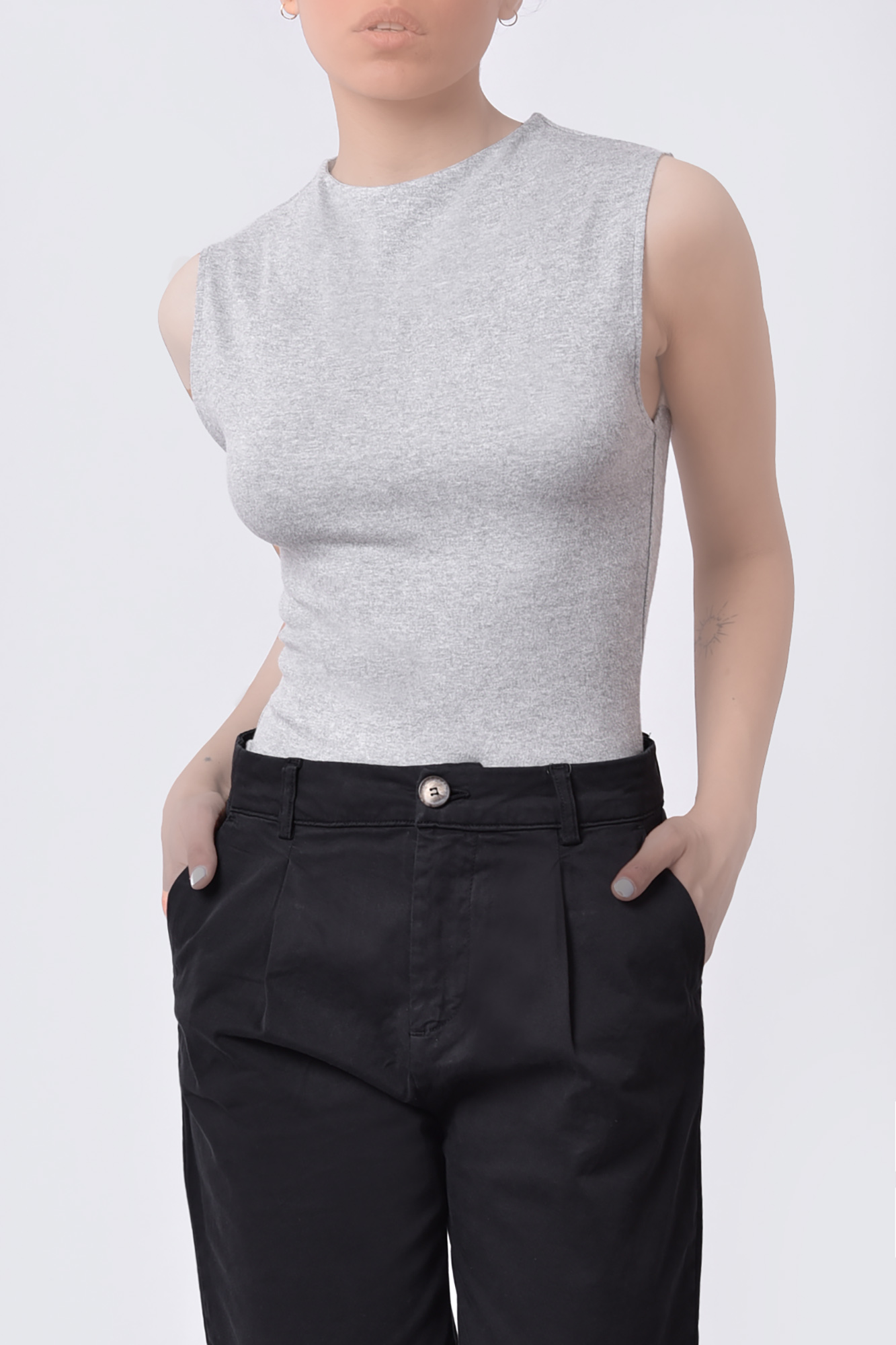 تاپ تیشرتی ساده زنانه