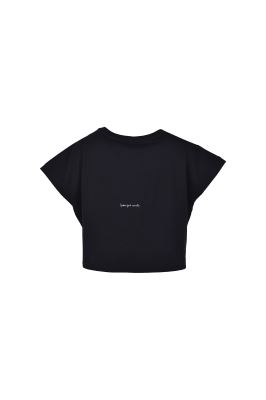 تیشرت آستین کوتاه گلدوزی زنانه