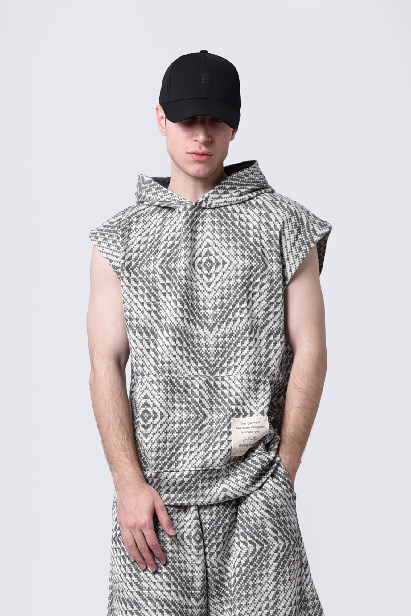 هودی طرحدار مردانه