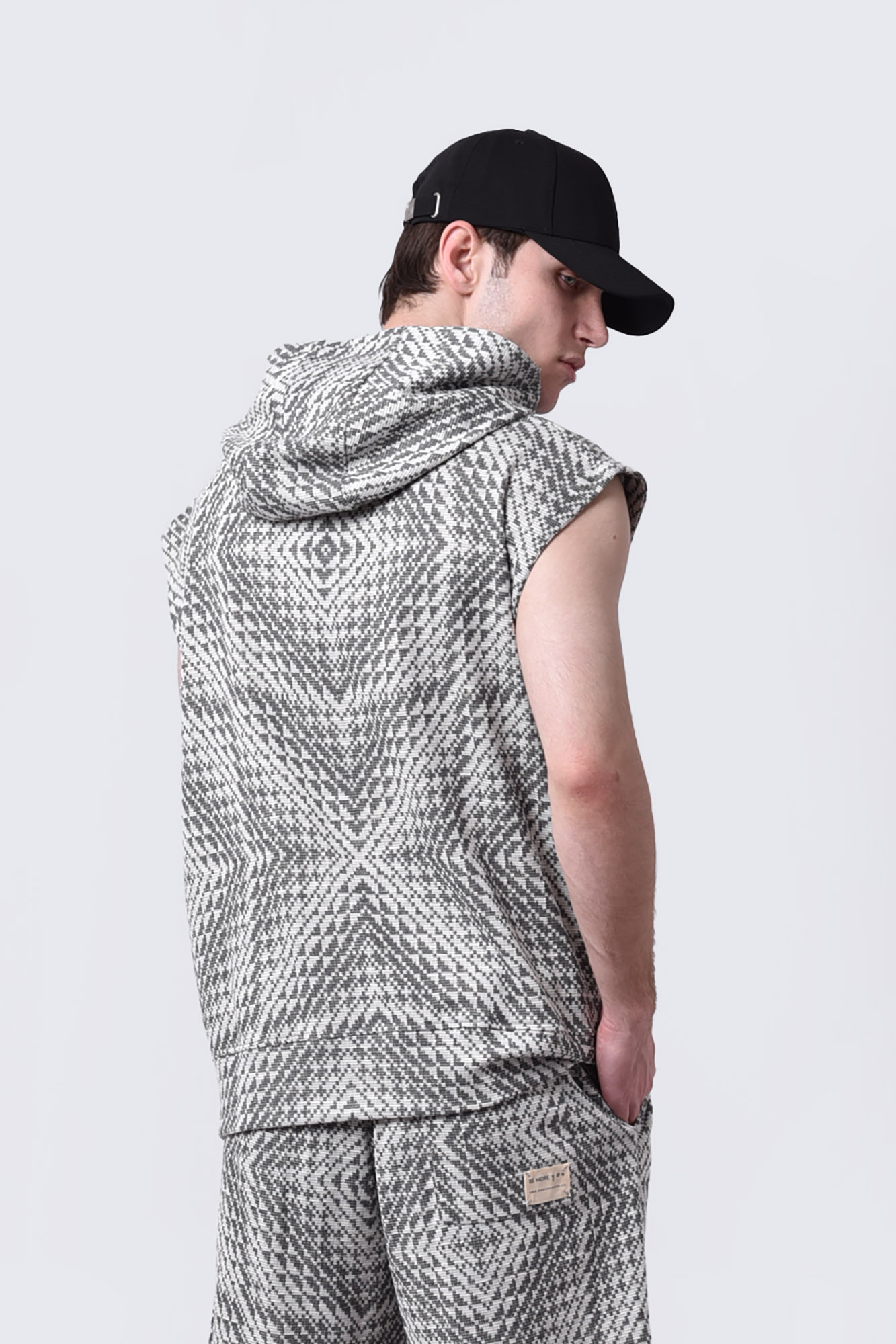 هودی طرحدار مردانه