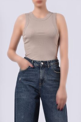 تاپ تیشرتی ساده زنانه