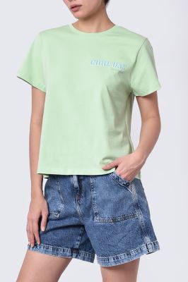 تیشرت آستین کوتاه چاپی زنانه