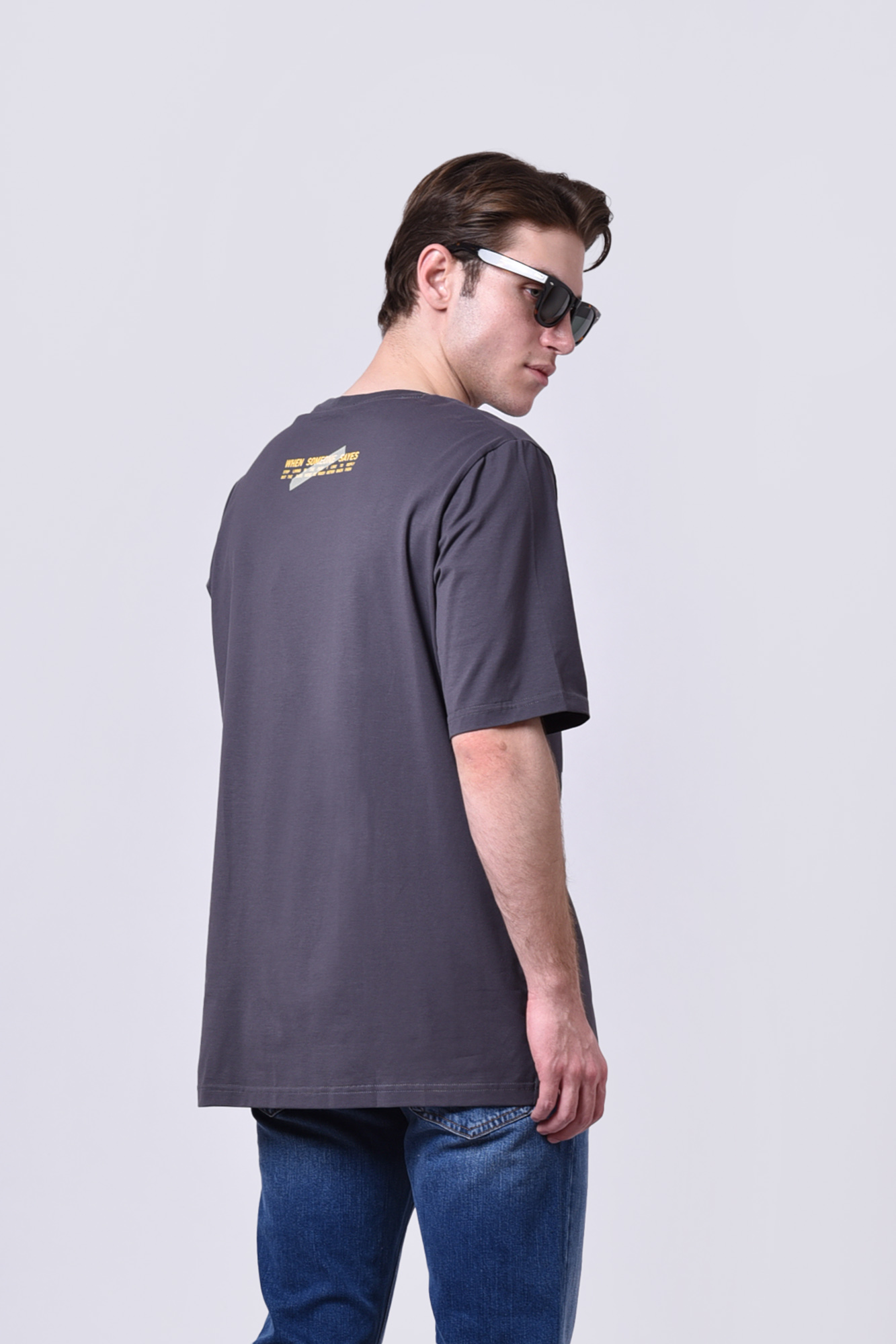 تیشرت آستین کوتاه چاپی