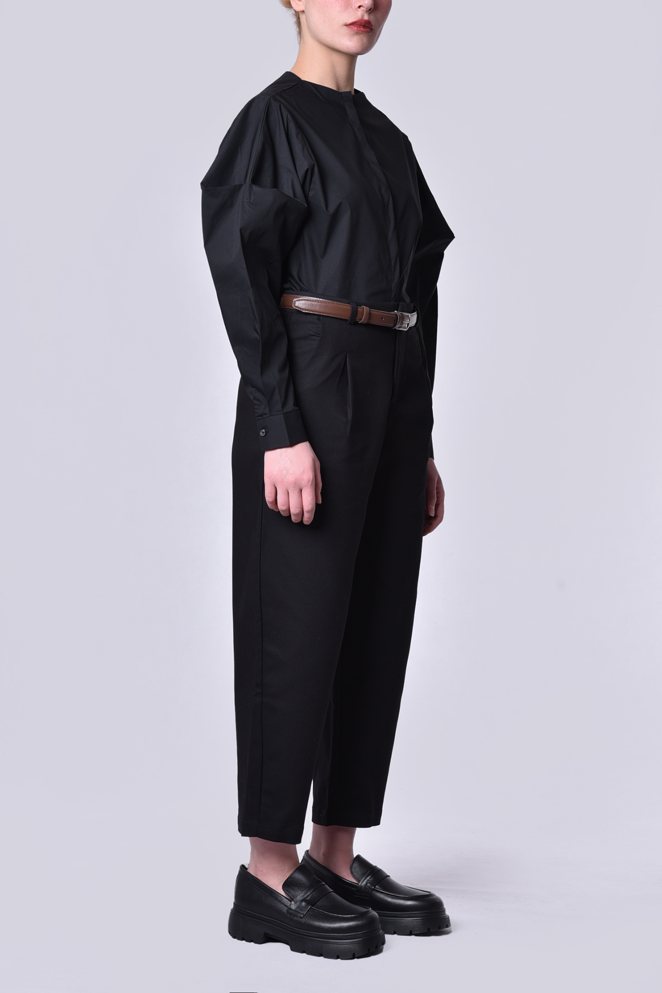 شلوار پارچه ای ساده زنانه