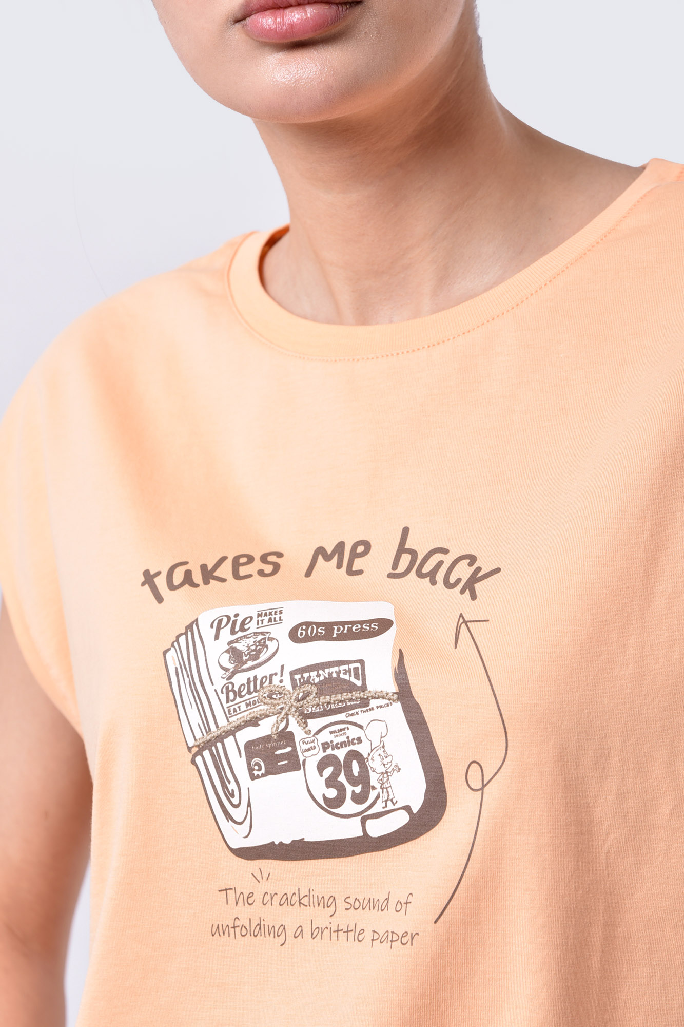 تاپ تیشرتی چاپ و گلدوزی زنانه