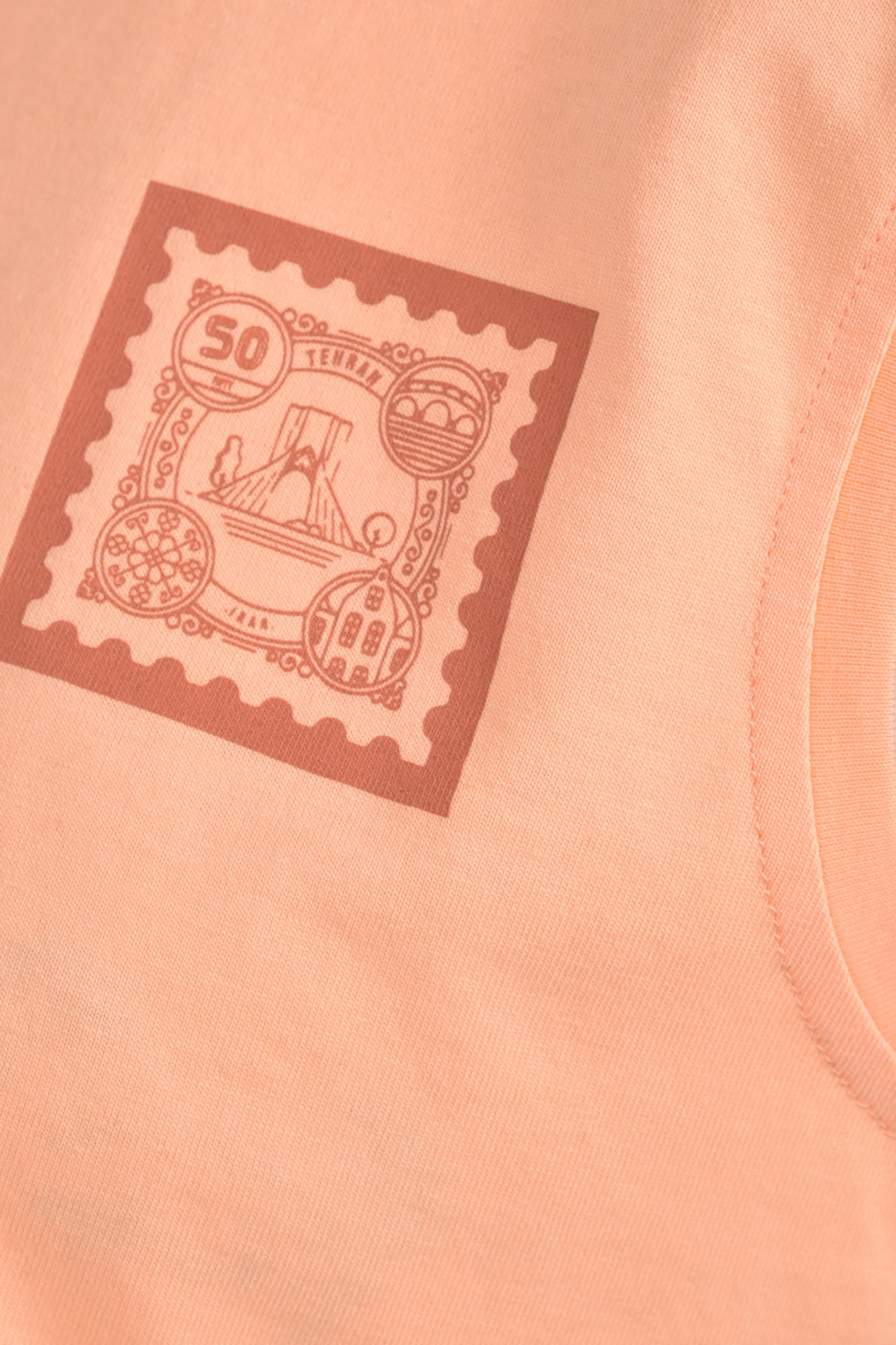 تاپ تیشرتی چاپی زنانه