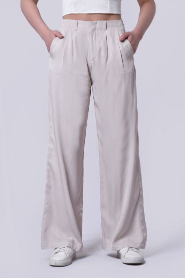 شلوار پارچه ای ساده زنانه