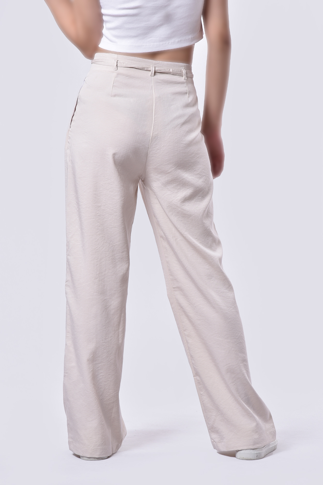 شلوار پارچه ای ساده زنانه