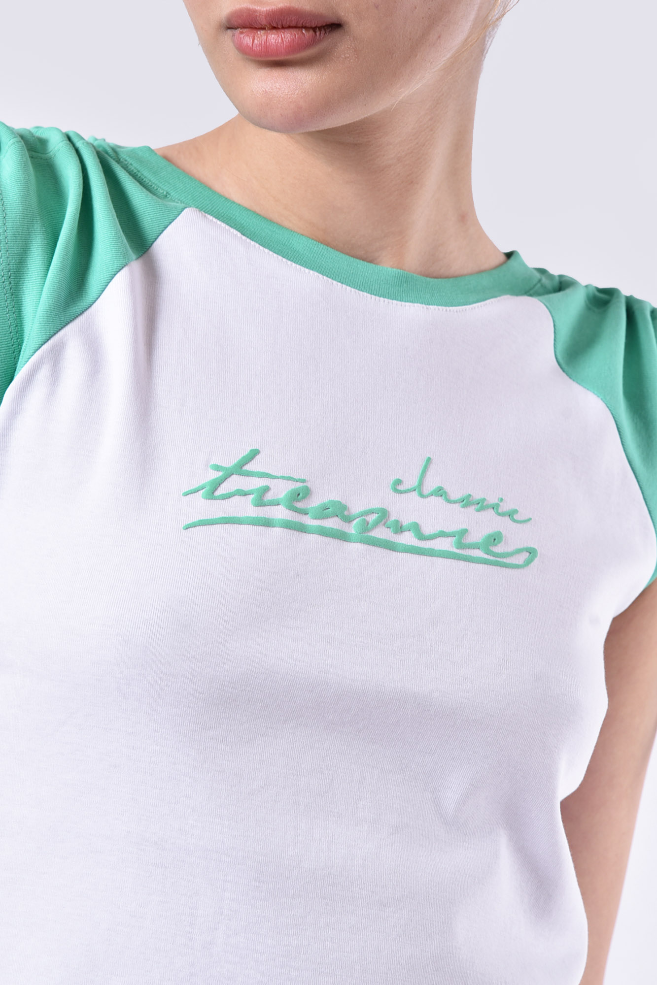 تاپ تیشرتی چاپی زنانه