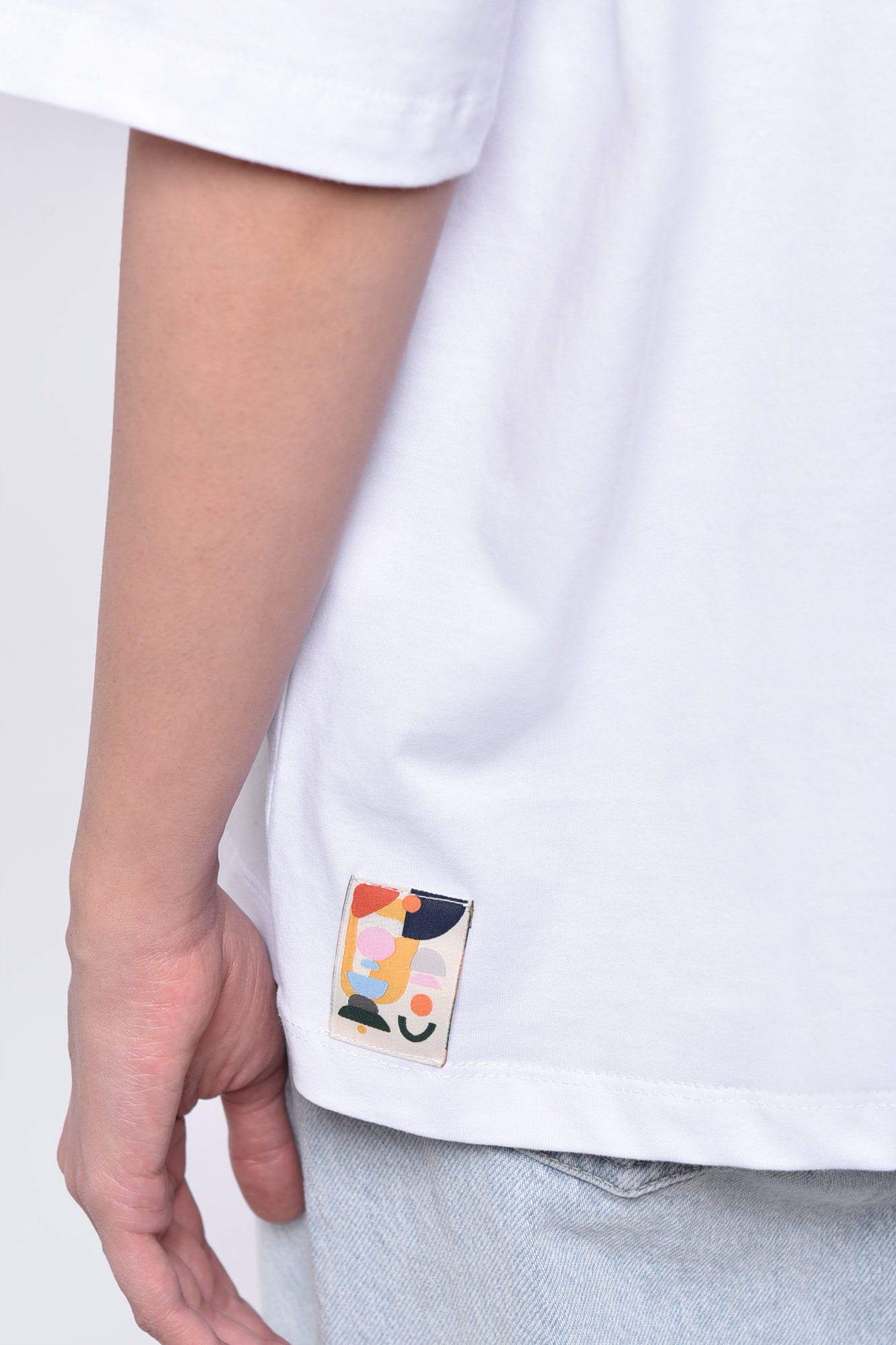 تیشرت آستین کوتاه چاپی زنانه