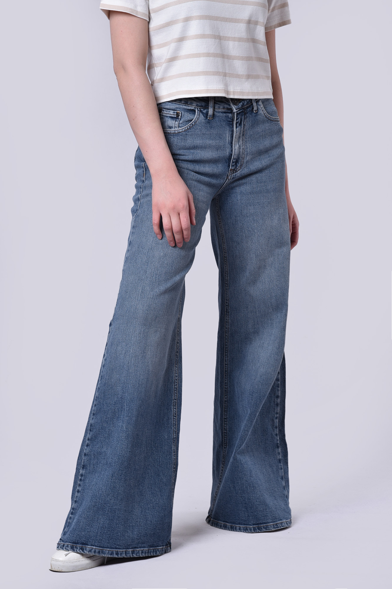 شلوار جین بوت کات