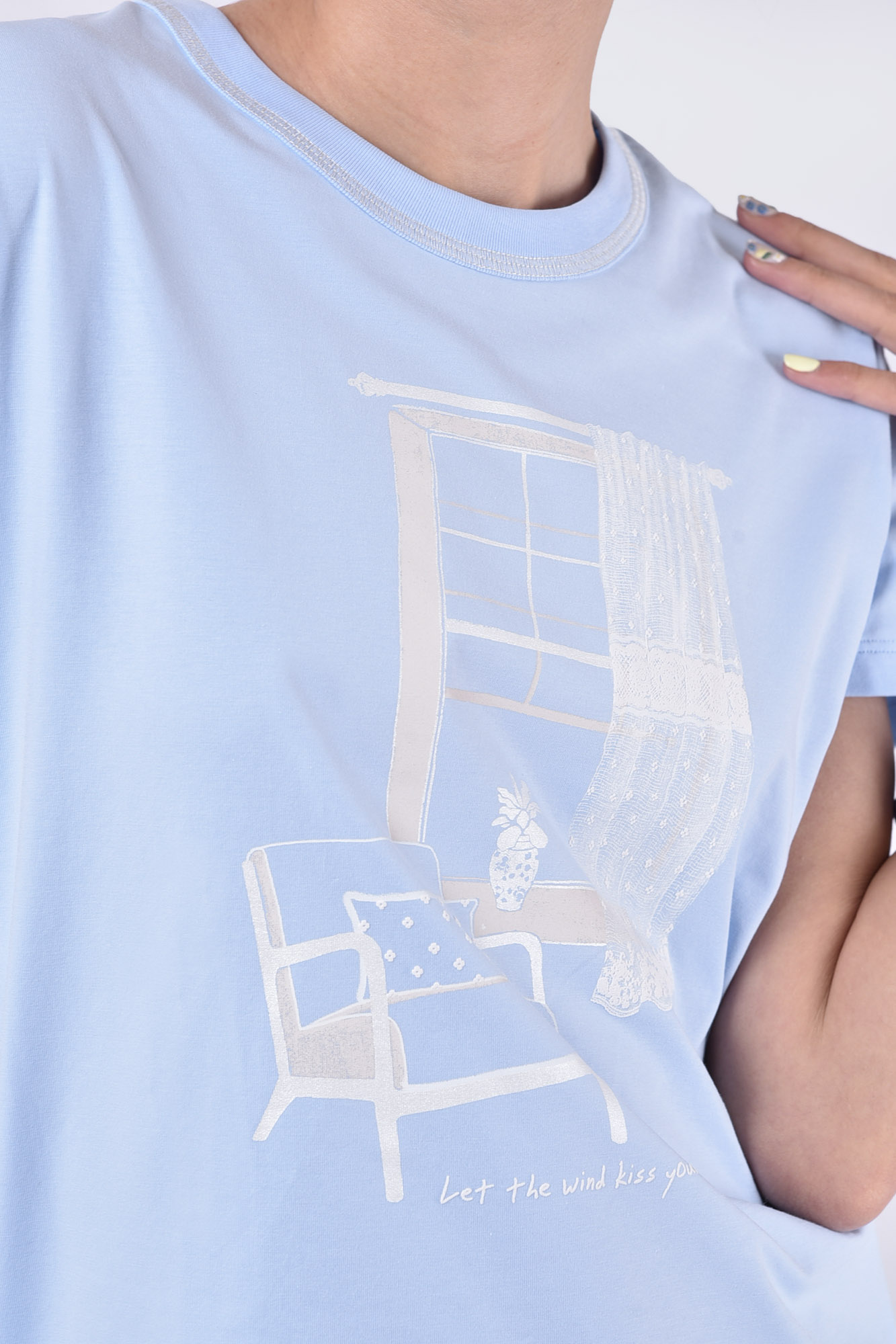 تیشرت آستین کوتاه چاپی زنانه