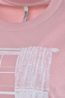 تیشرت آستین کوتاه چاپی زنانه