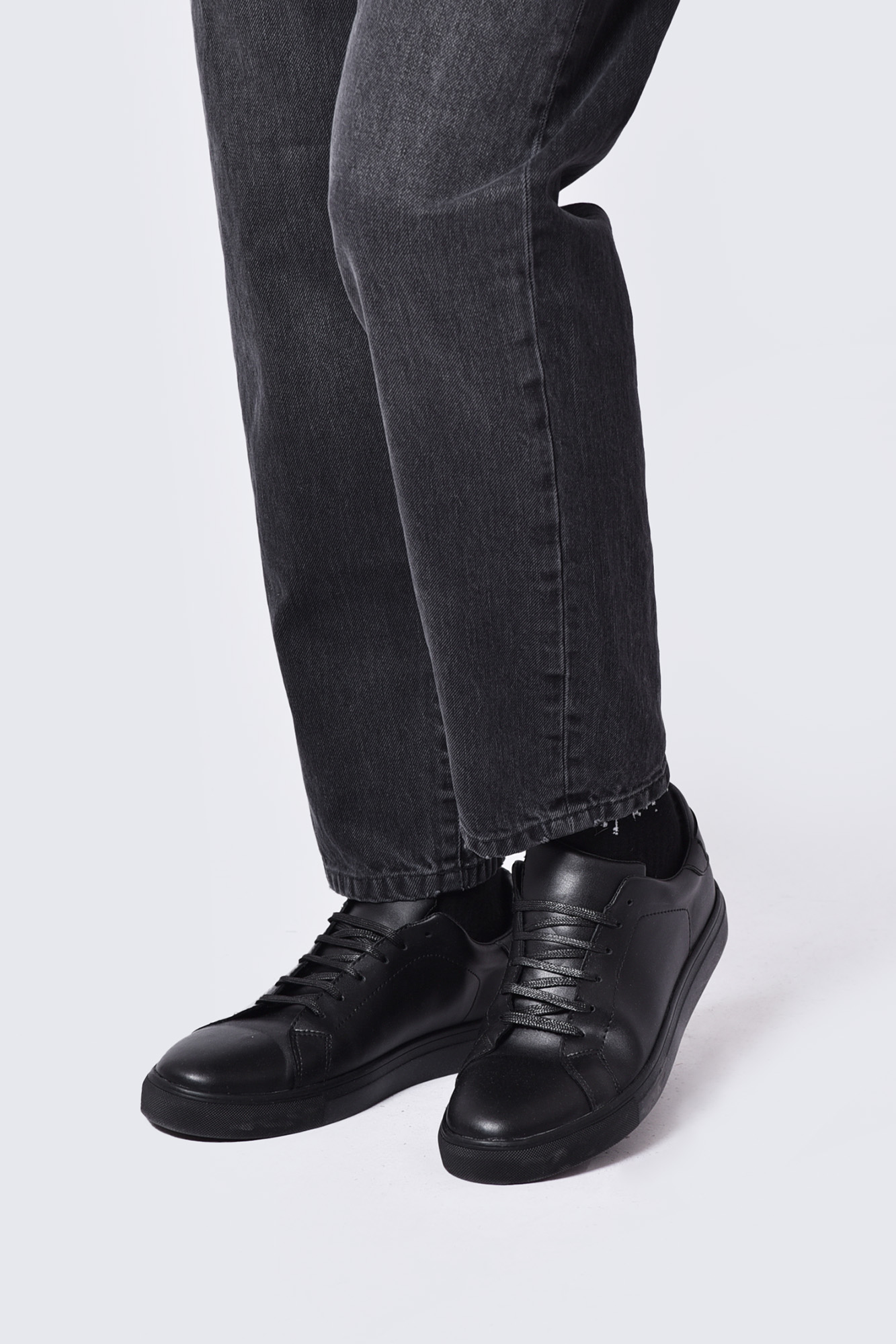 کتونی ساده مردانه