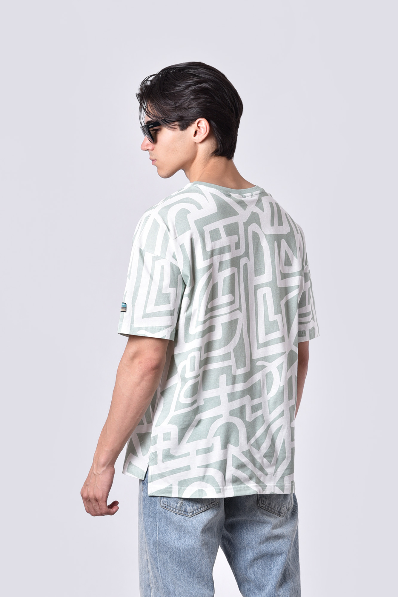 تیشرت آستین کوتاه طرحدار مردانه